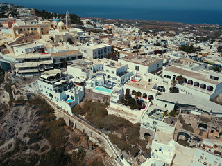 サントリーニ島のフィラの町