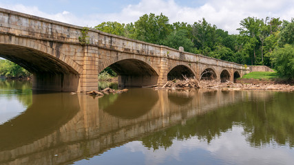 Fototapeta na wymiar The Monocacy Aqueduct is the largest aqueduct on the Chesapeake and Ohio Canal, crossing the Monocacy River just before it empties into the Potomac River in Frederick County, Maryland, USA.