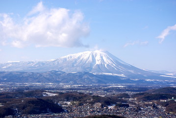 冬の岩手山