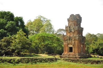 Fototapeta na wymiar Angkor Wat ruins