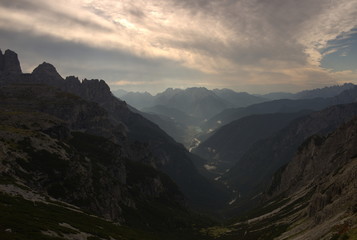 Gebirgslandschaft um die Drei Zinnen, Sextner Dolomiten, herum