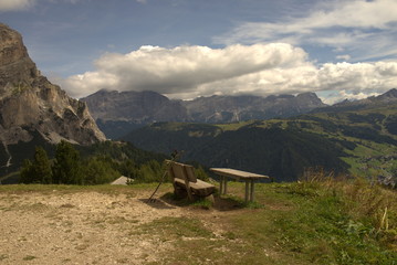 Fototapeta na wymiar Blick auf die Sellagruppe bei Corvara, Alta Badia, Südtirol in Italien