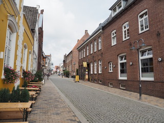 Hafenstadt Husum - „die graue Stadt am Meer“ im Bundesland Schleswig-Holstein nahe Dänemark
