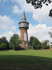 Obraz premium Hafenstadt Husum - „die graue Stadt am Meer“ im Bundesland Schleswig-Holstein nahe Dänemark 