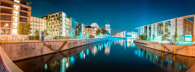 Fotobehang Berlin government district with Spree river at twilight, central Berlin Mitte, Germany © JFL Photography