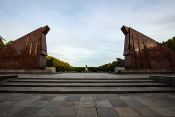 Berlin Treptow - Sowjetisches Ehrenmal 