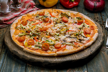 Pizza with vegetables vegetarian