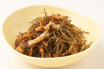 切り昆布の煮物