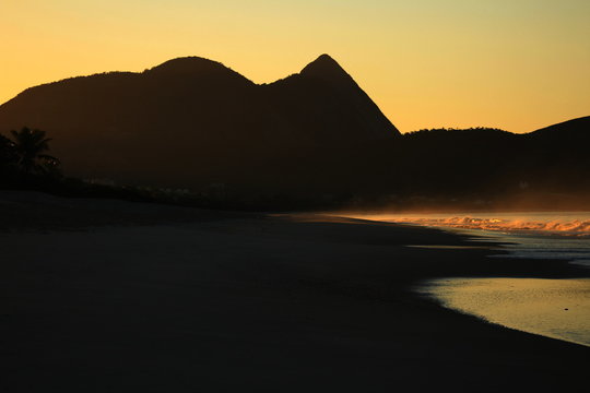 nascer do sol camboinhas Niteroi RJ