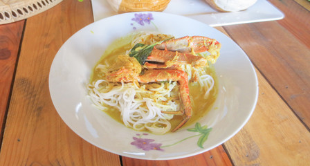 Thai Rice flour Noodles with Crab Curry sauce