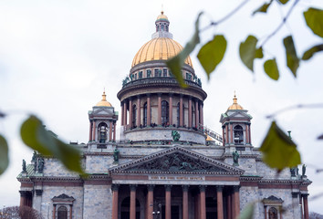 Obraz premium St. Isaac's Cathedral in St. Petersburg