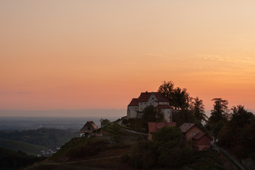 Schloss Staufenberg im Abendrot