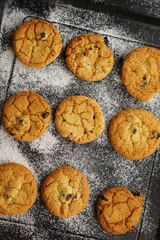 bake raisin cookies