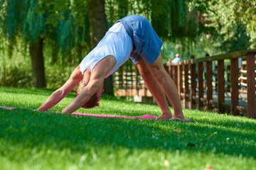 Fototapeta na wymiar Man practicing yoga outdoor