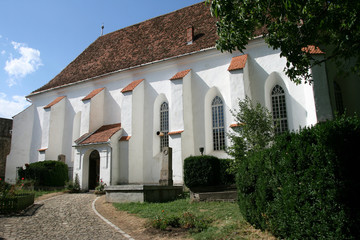 Fototapeta na wymiar reformed church in sepsiszentgyorgy, transylvania