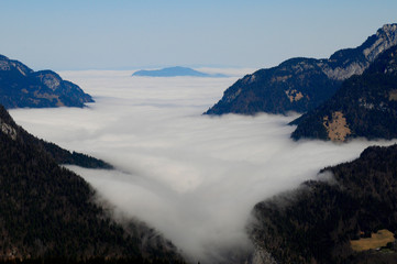 Au dessus des nuages en montagne