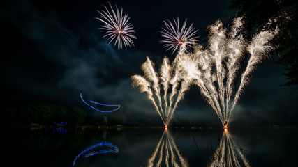 feux d'artifice souesblanc et drone