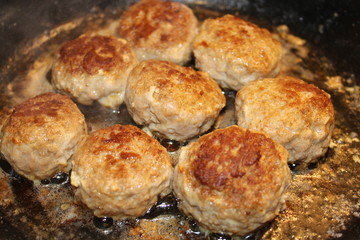 Meatballs in the pan