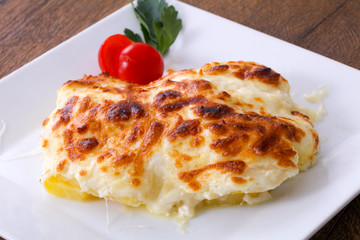 Potato graten with cheese
