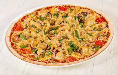 Pizza with chicken