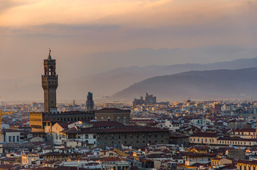 Fototapeta na wymiar Cityscape of the italian city of Florence in the dusk