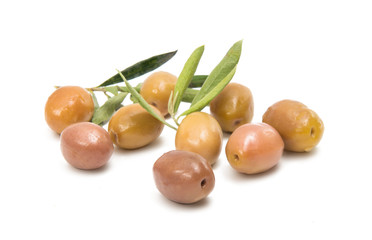olives with leaves isolated