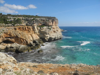 Fototapeta na wymiar Steilküste Mallorca