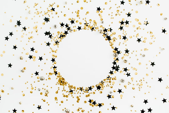 Round Frame Of Festive Holiday Background With Sparkle Glitter Decoration. Flat Lay, Top View Christmas Or New Year Pattern. Mock Up.