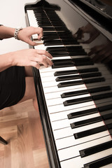 Fototapeta premium Piano player