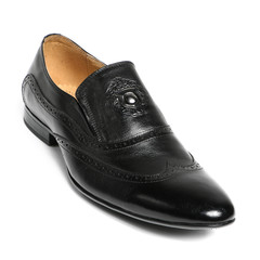 Men's leather fashion shoes isolated on white background