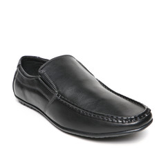 Men's leather fashion shoes isolated on white background