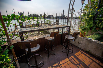 The background of the table, chair, in the restaurant, to be beautiful and give the customer a full rest, the area is not too tight and proportionate.