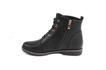 Man's demi-season leather shoes isolated on wthite.