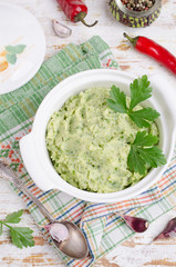 Mashed potatoes with green pesto