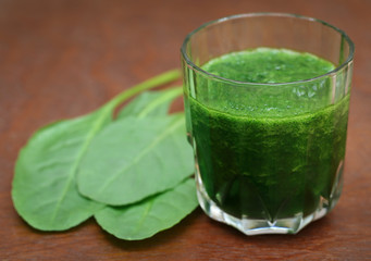 Mashed spinach smoothie