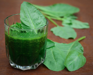 Mashed spinach smoothie