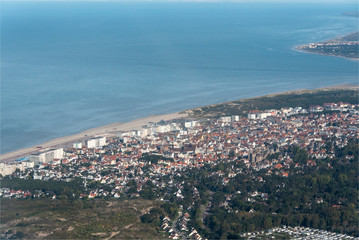 vue aérienne de la ville du Touquet dans le Pas-de-Calais en France
