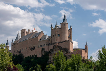 Fototapeta na wymiar Monumentos de España, El Alcázar de Segovia