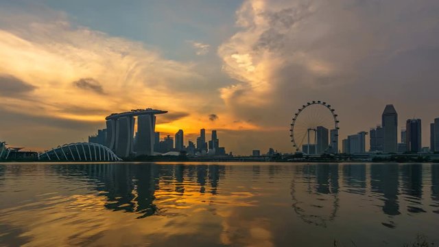Beautiful Time lapse of Day to Night of Singapore skyline
