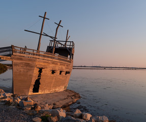 Fototapeta premium wreck sunset