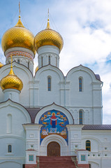 The ancient religious architecture of the Golden Ring area