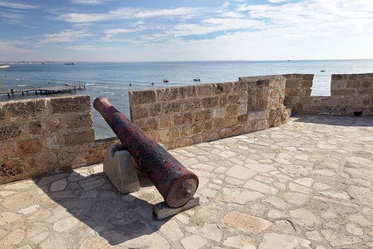 Medieval fort, cannon, Mediterranean Sea, Foinikoudes promenade, Larnaka, Southern Cyprus, Cyprus, Europe