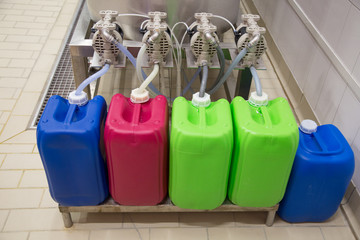 Color chemical canisters for disinfection