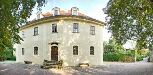 Schloss Tiefurt, Haupteingang zum Schloss