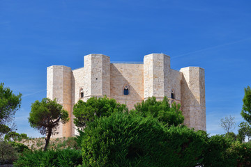 Fototapeta na wymiar Castel del Monte in Apulien 