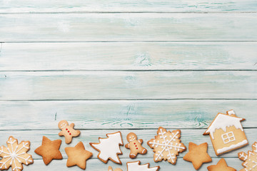 Christmas greeting card with gingerbread cookies