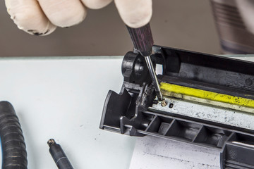 repair and refill laser printer cartridge