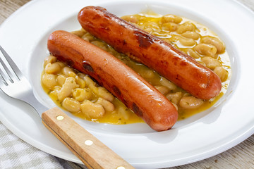 sausages with bean