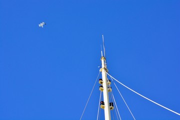 Segelschiff im Yachthafen C&ocirc;te d&rsquo;Azur