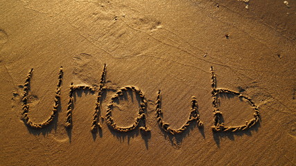 Schriftzug "Urlaub" im Sandstrand von R&uuml;gen #2